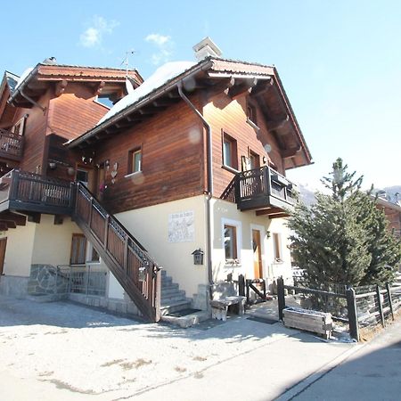 Apartment In Baita Only 200M From The Ski Lifts Livigno Bagian luar foto