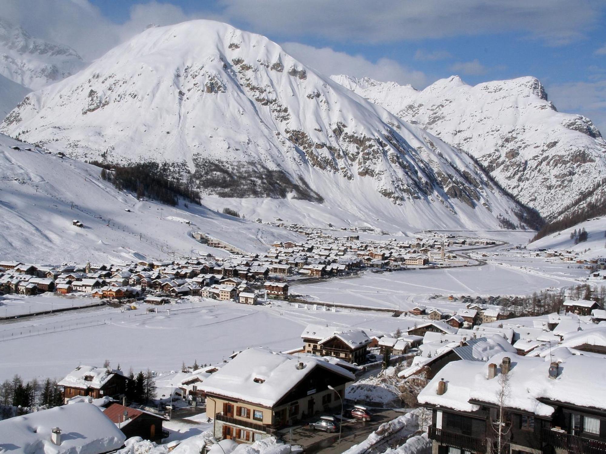 Apartment In Baita Only 200M From The Ski Lifts Livigno Bagian luar foto